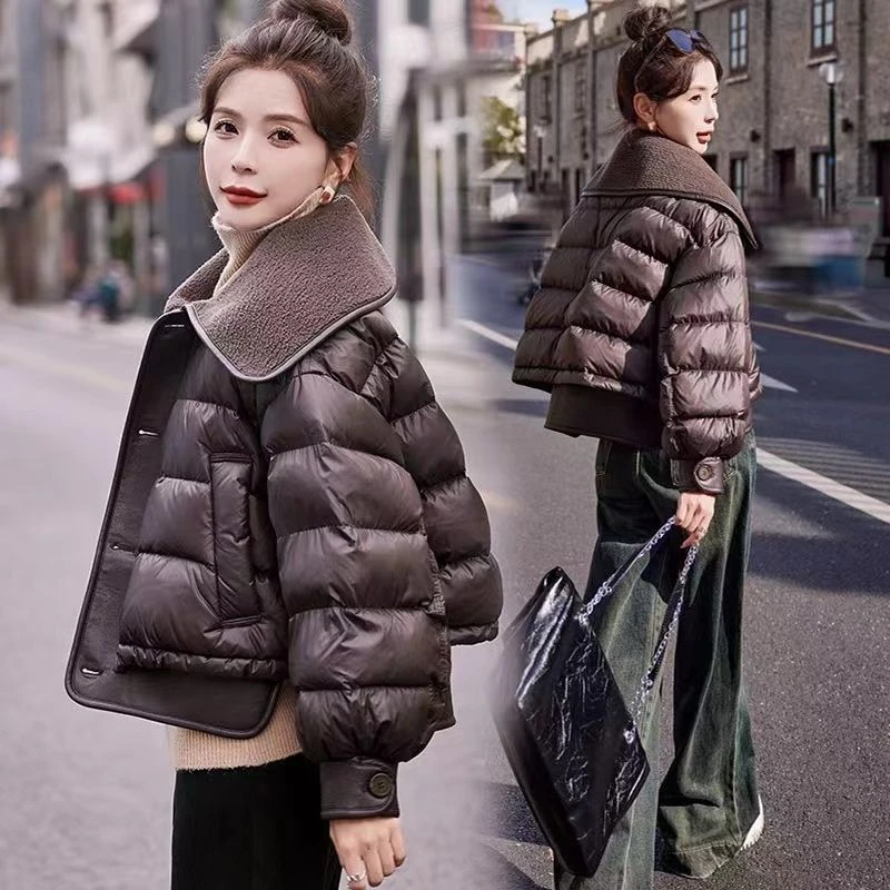 羊羔毛大翻领羽绒服女2023冬季新款韩版时尚美拉德短款白鸭绒外套