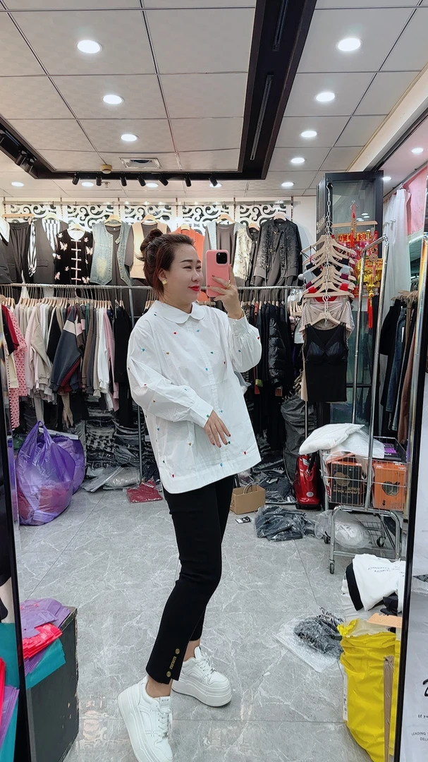 爱心刺绣衬衫前后绣