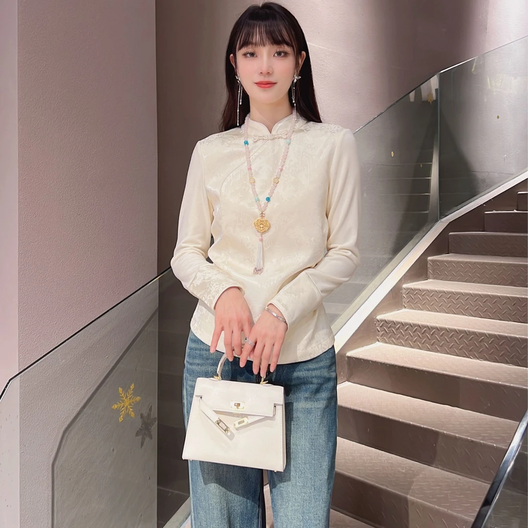 《秀秀家》时尚复古中国风白色设计感新中式立领气质提花衬衫6769