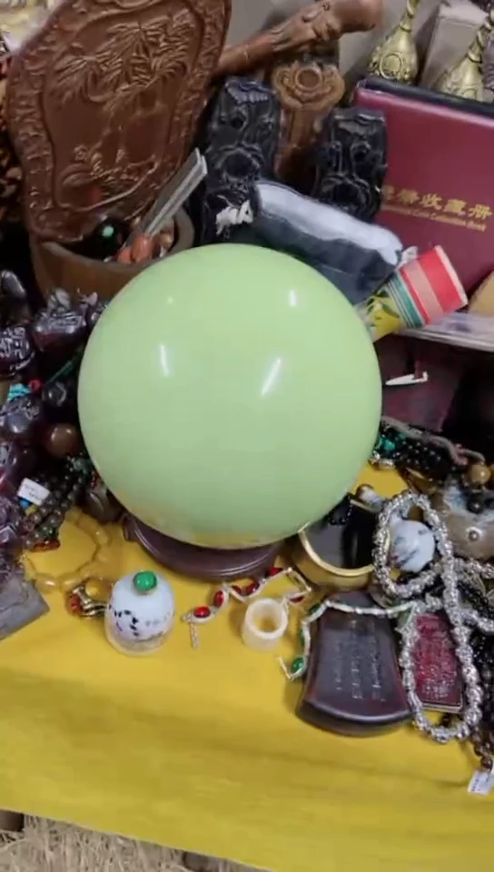 【闪购商品】瓷摆件yemingzhu