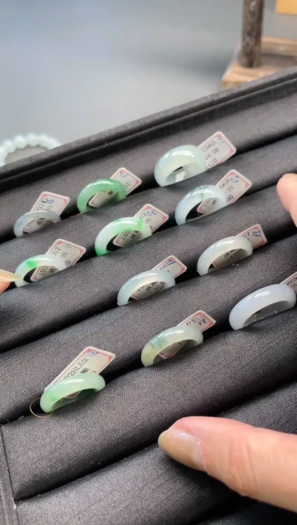 【闪购商品】翡翠戒圈未镶嵌000000000