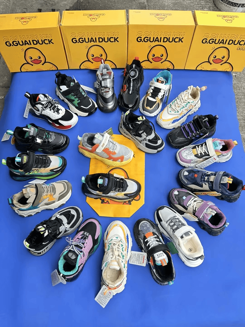 童鞋401-600直播链接孤品清仓(默认微瑕介意慎拍)