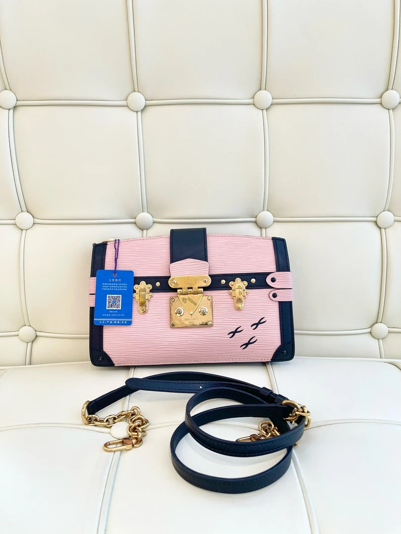 95新 LouisVuitton/路易威登 117672 LV软盒子 尺寸22x14