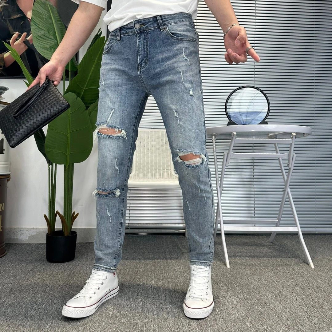 男士春夏新款浅色休闲百搭时尚破洞修身男牛仔裤子韩版潮流牛仔裤