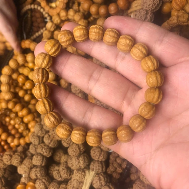 京八棱10-11mm左右猴头核桃手串文玩猴头核桃小八棱