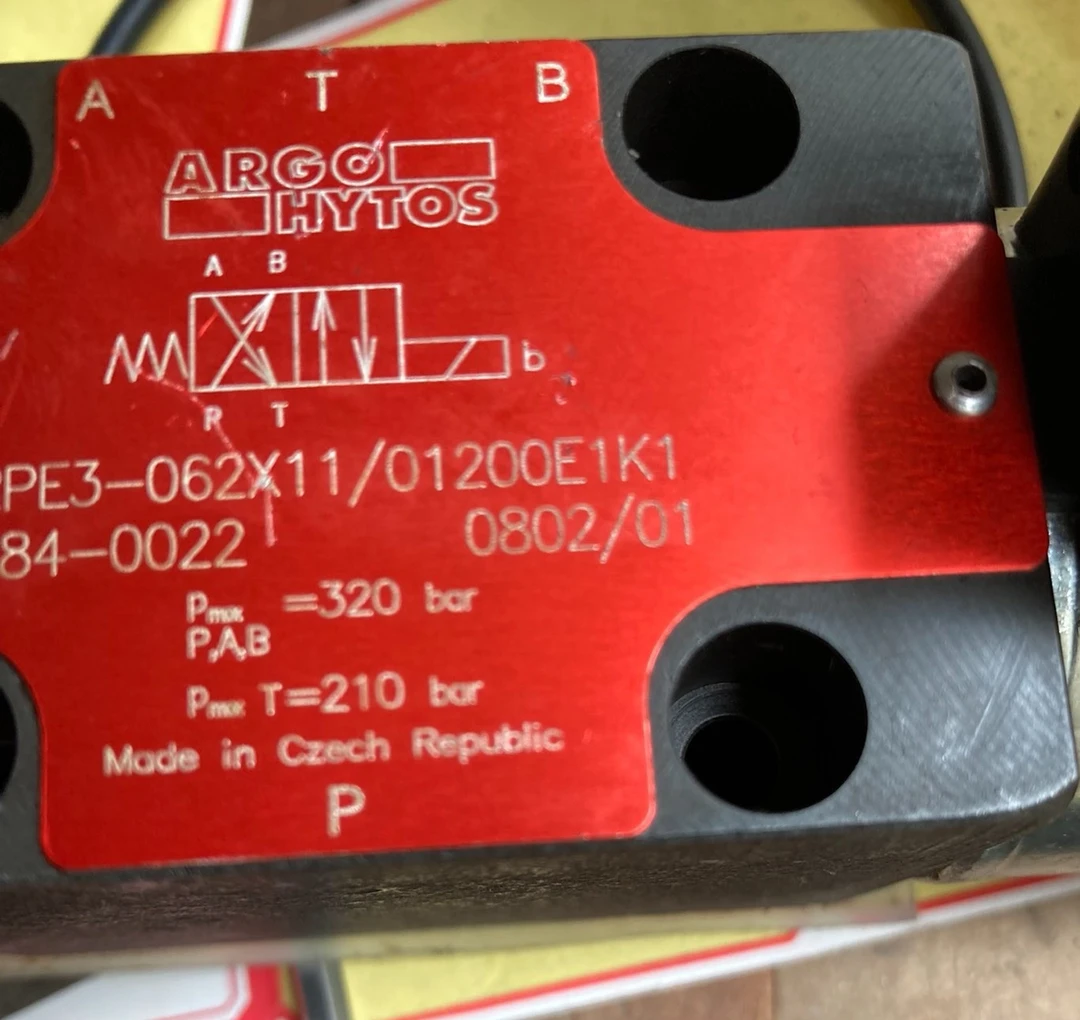 处理库存捷克生产玉柴85回转电磁阀24V