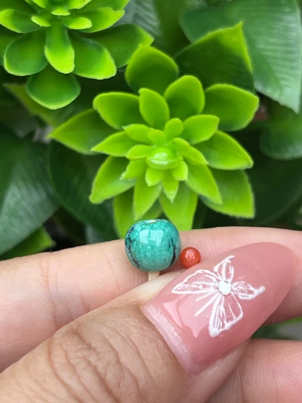湖北十堰原矿南红玛瑙珠子