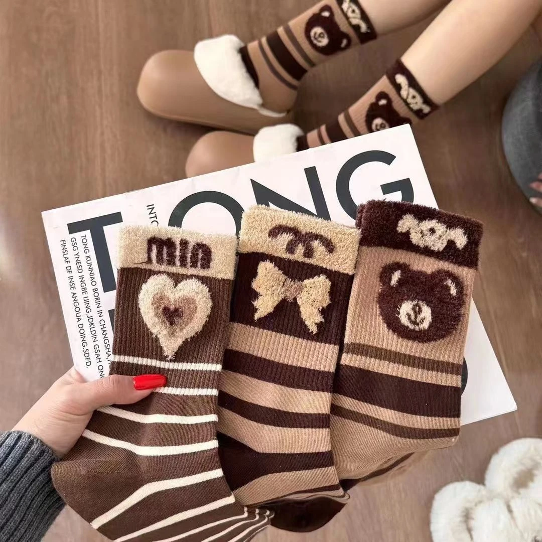 袜子女秋冬款长筒加厚高颜值网红爆款高腰甜美可爱字母毛毛饰品袜