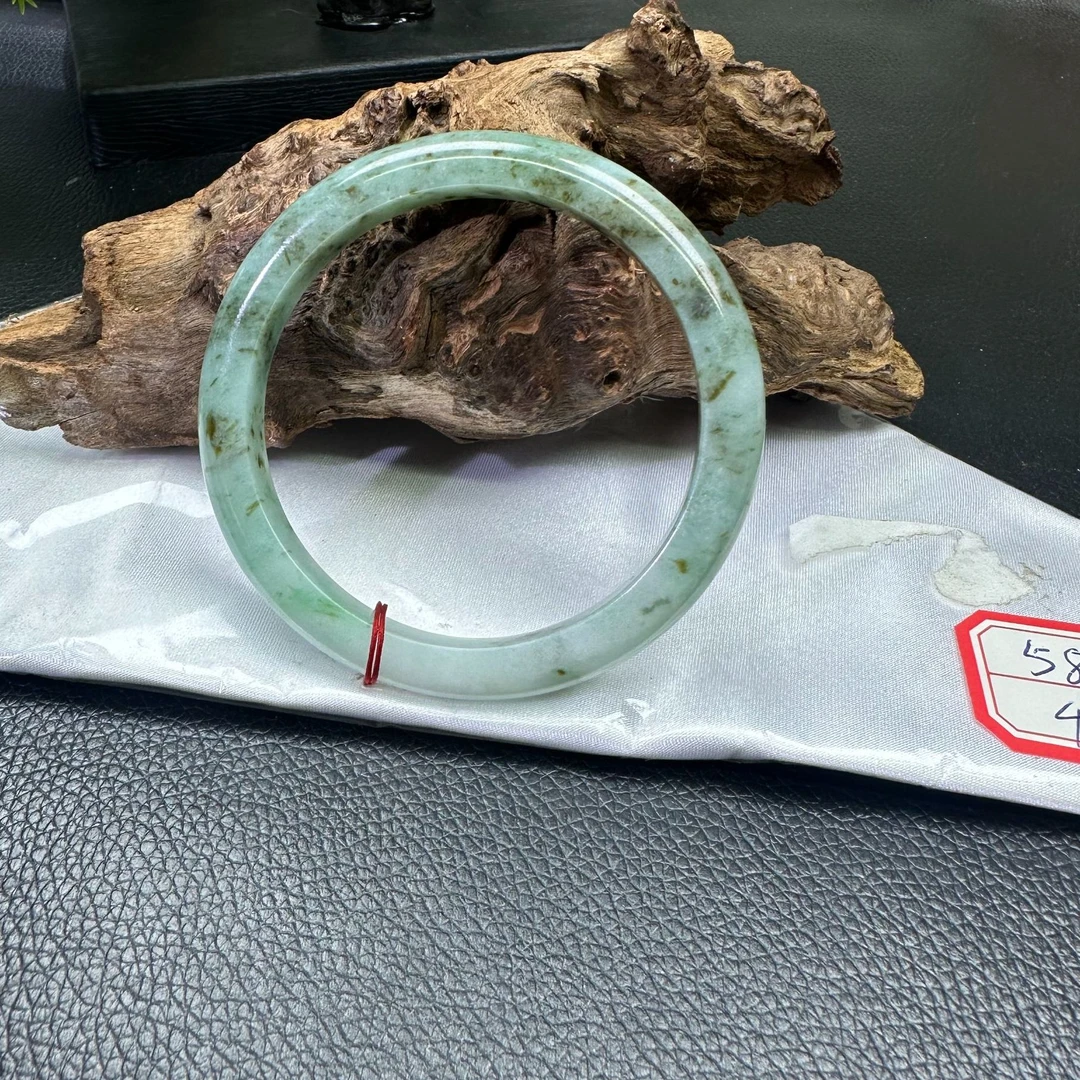 天然缅甸翡翠A货手镯8.5