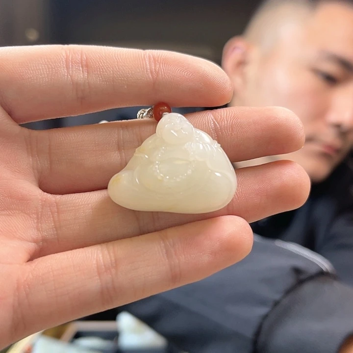 和田玉颈饰未镶嵌