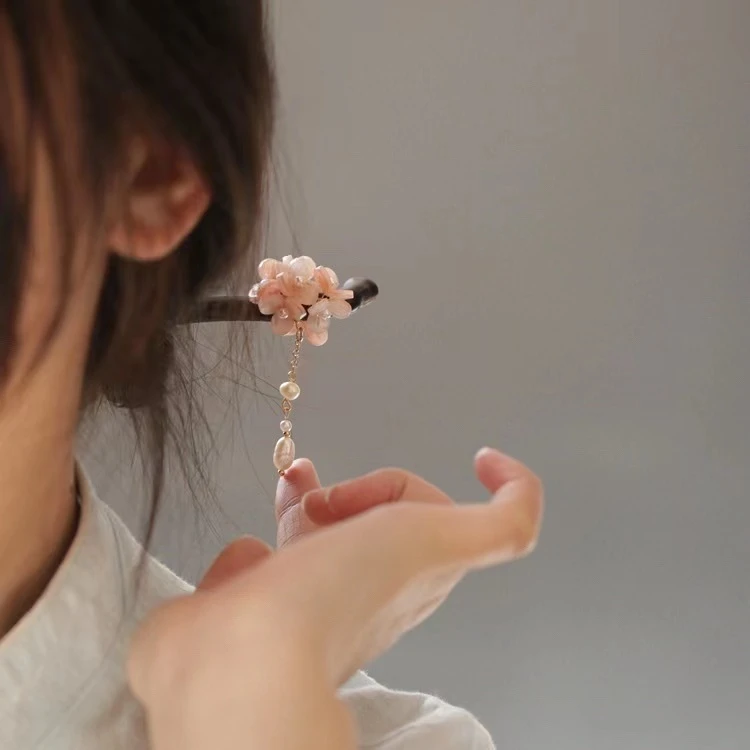 檀木粉橙桃花发簪高级感盘发头饰旗袍配流苏茶服