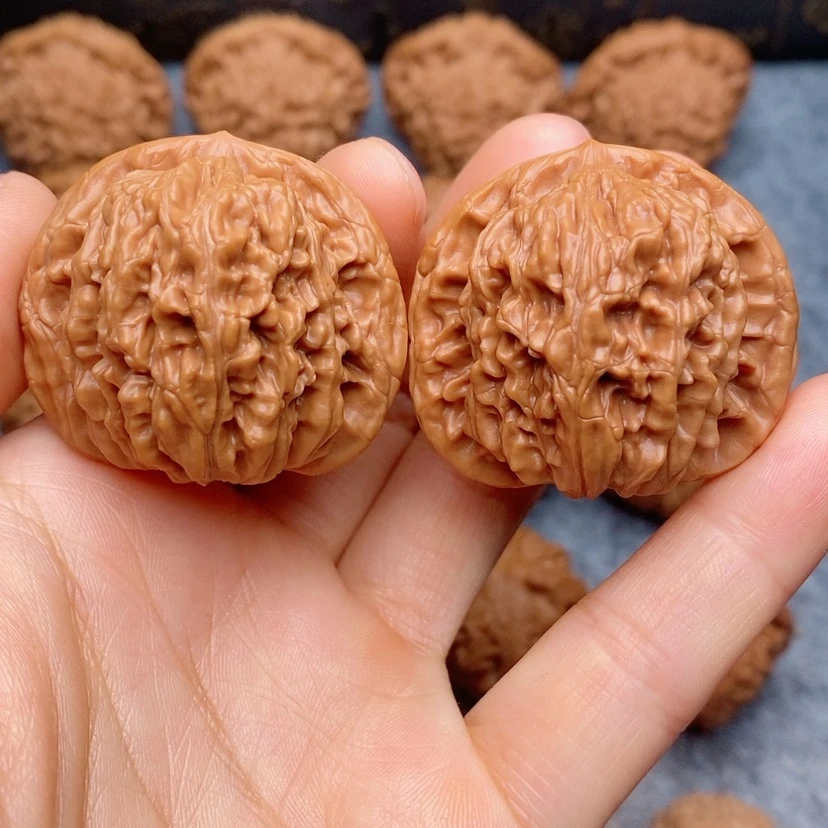 【闪购商品】文玩核桃把件楼40