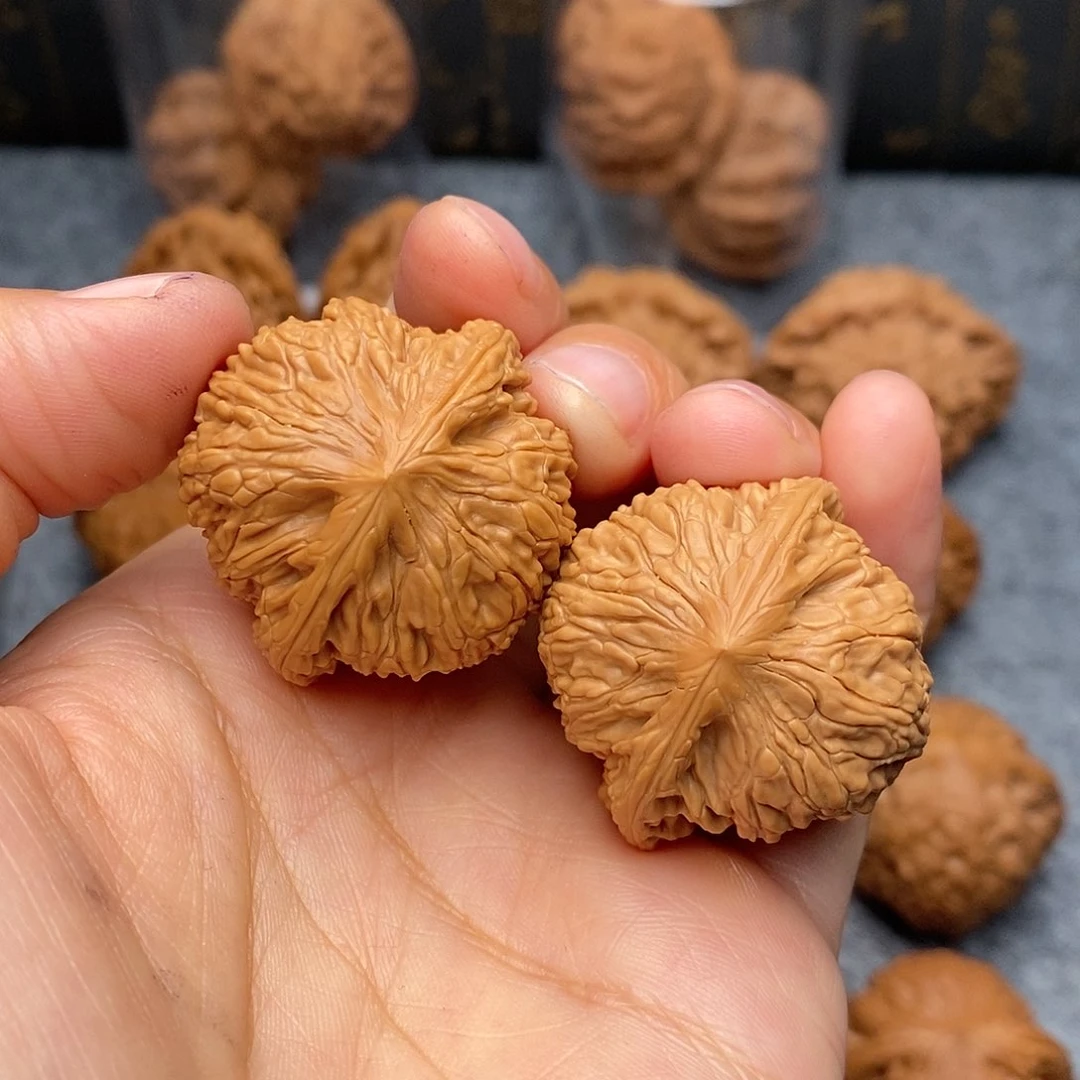 文玩核桃把件百*绣球35