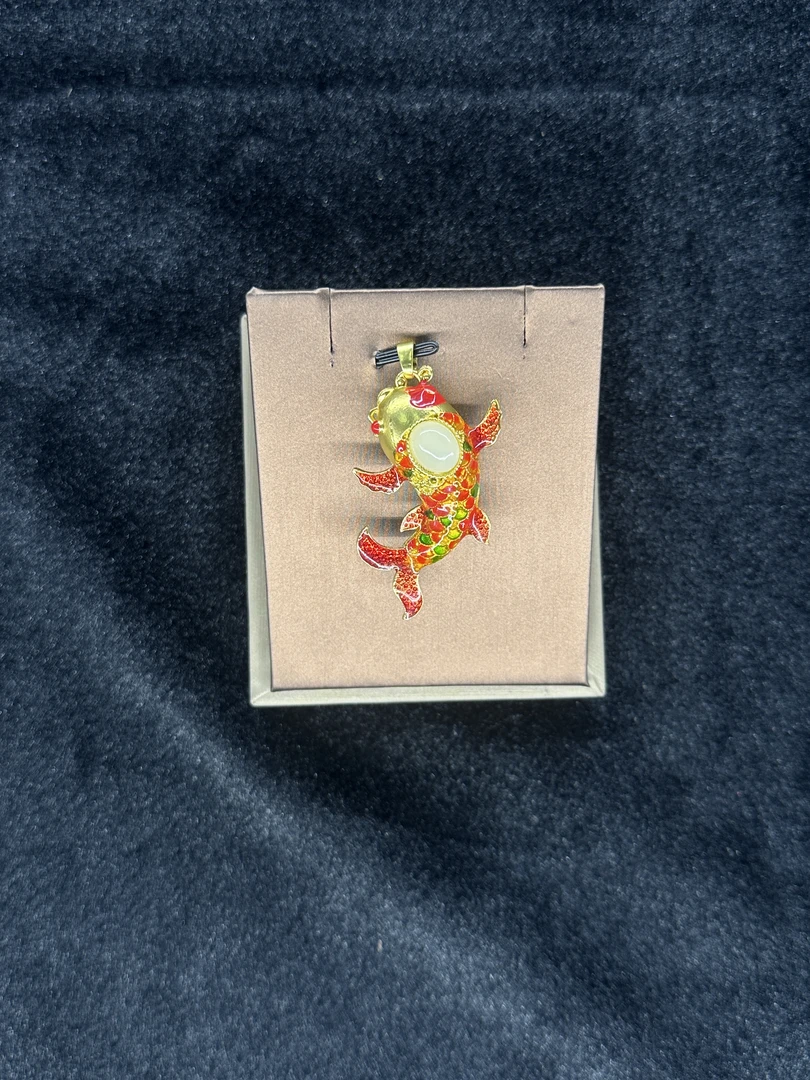 玉师集团 tx017 纯天然 新疆和田玉 白玉锦鲤吊坠