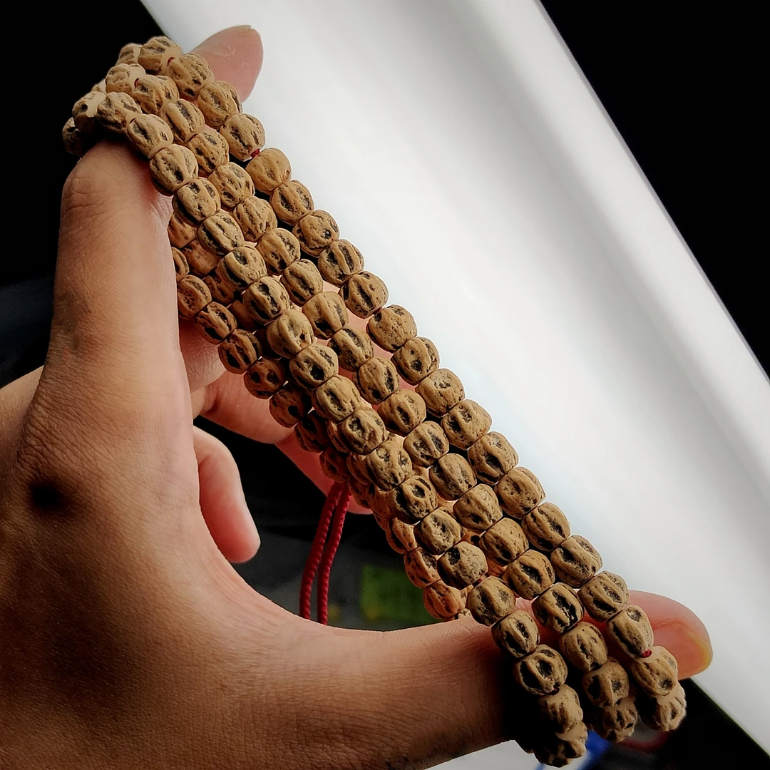 百香籽尺寸6.5+mm高桩108脖挂热振柏香籽高密小鬼脸走色快油性足