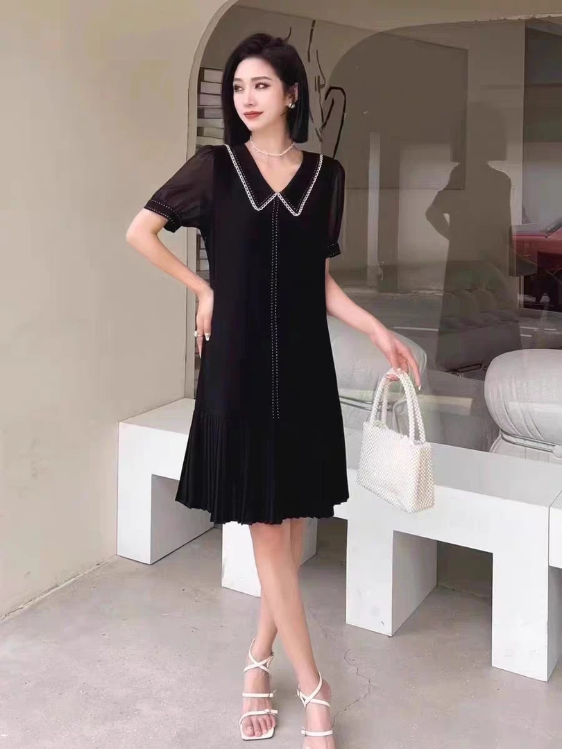 7102香港素街时尚洋气宽松减龄娃娃领连衣裙