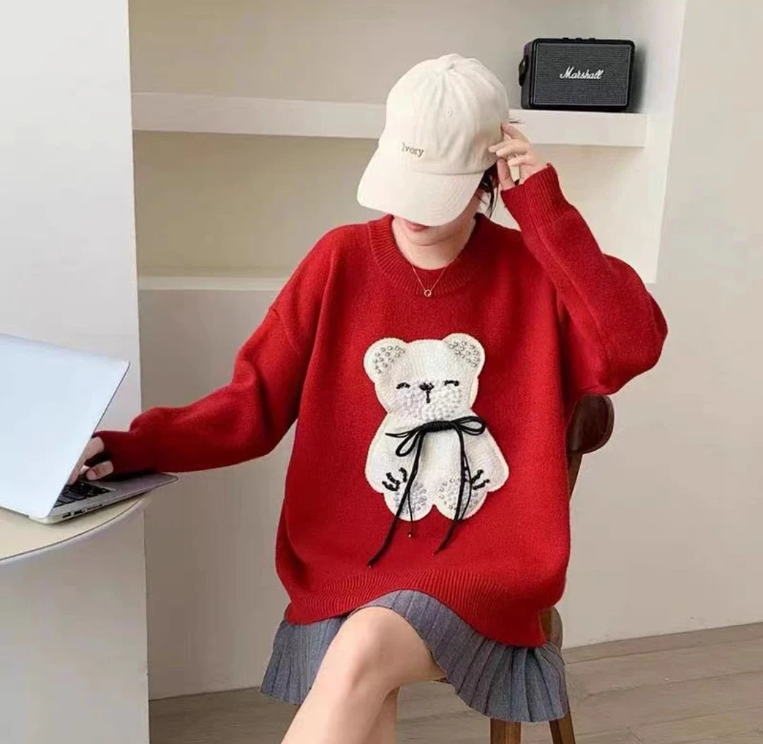 009新款韩版宽松蝴蝶卡通小熊钉珠套头毛衣