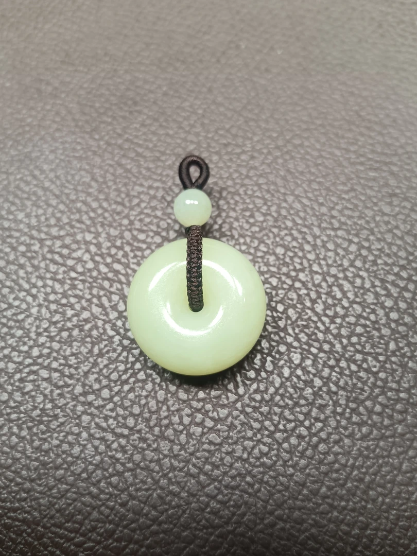 岫岩精品黄白老玉