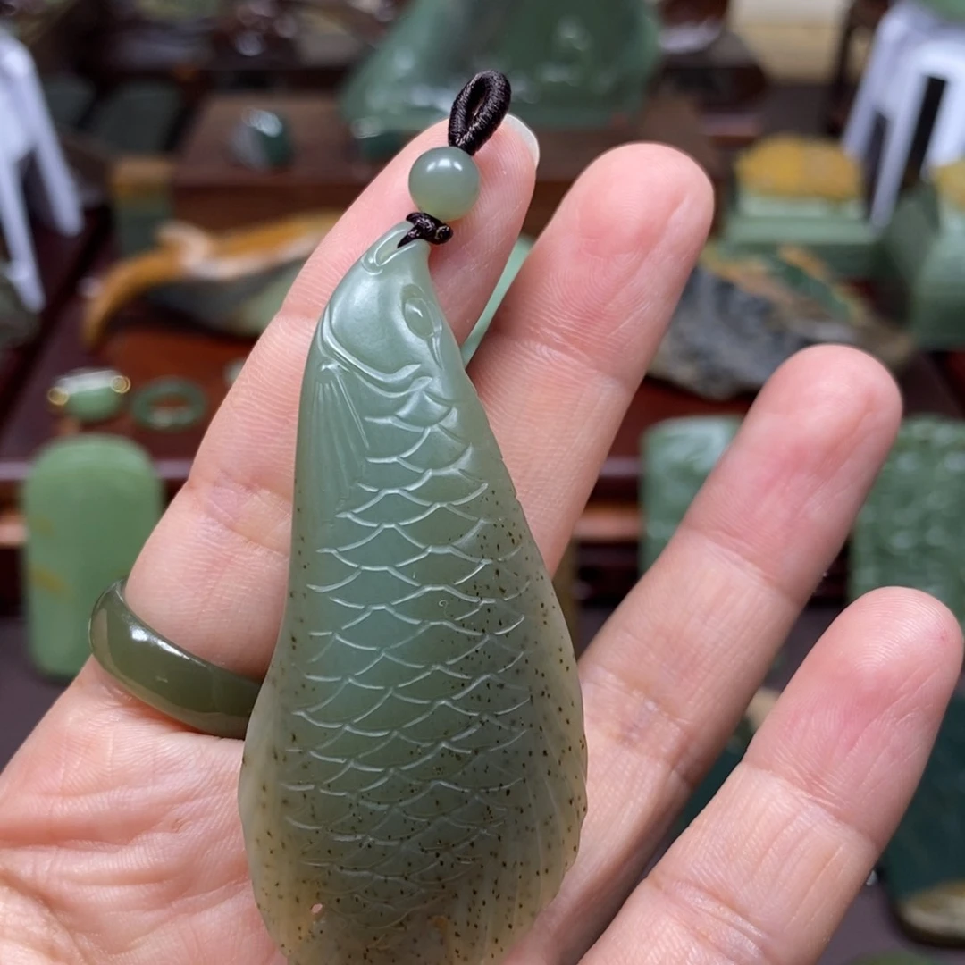 岫岩老玉（透闪石质玉）析木未镶嵌