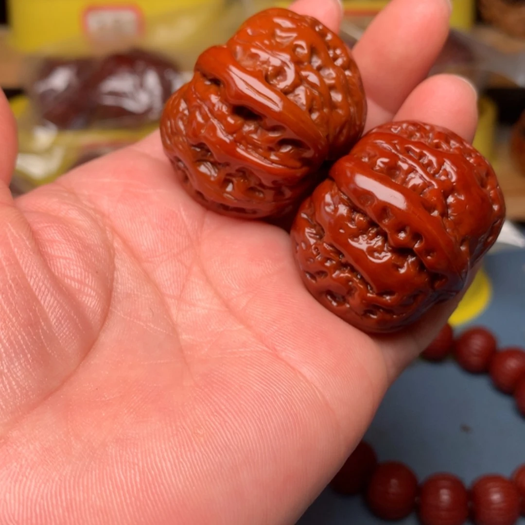 【闪购商品】文玩核桃把件心*