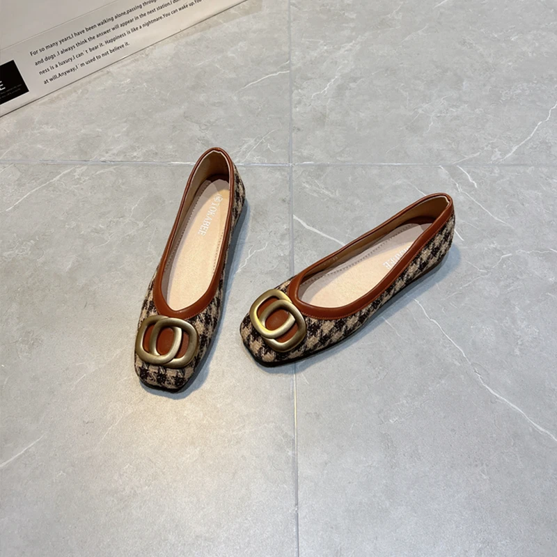 小香风平底单鞋女2025年新款春秋百搭方扣千鸟格软底复古豆豆瓢鞋