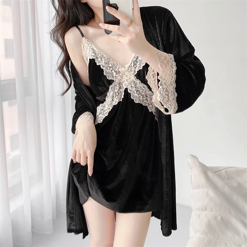 性感睡衣女款秋冬2024新款金丝绒情调纯欲吊带睡裙睡袍套装带胸垫