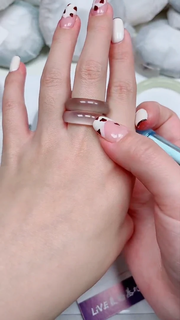 【闪购商品】石英质玉手镯未镶嵌戒圈 颜色备注