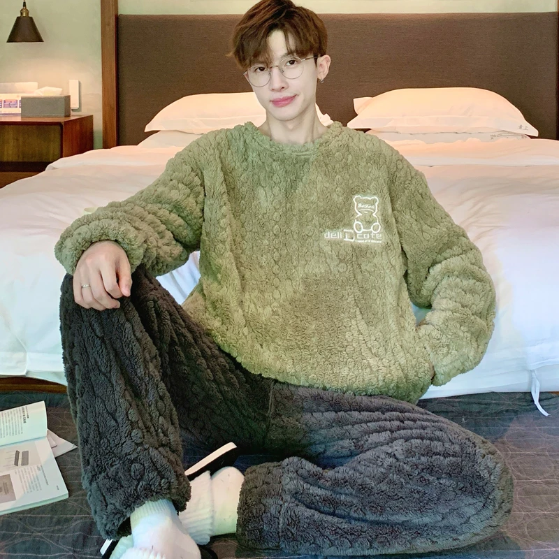 珊瑚绒睡衣秋冬款男士加厚大码法兰绒长袖卡通保暖学生家居服套装