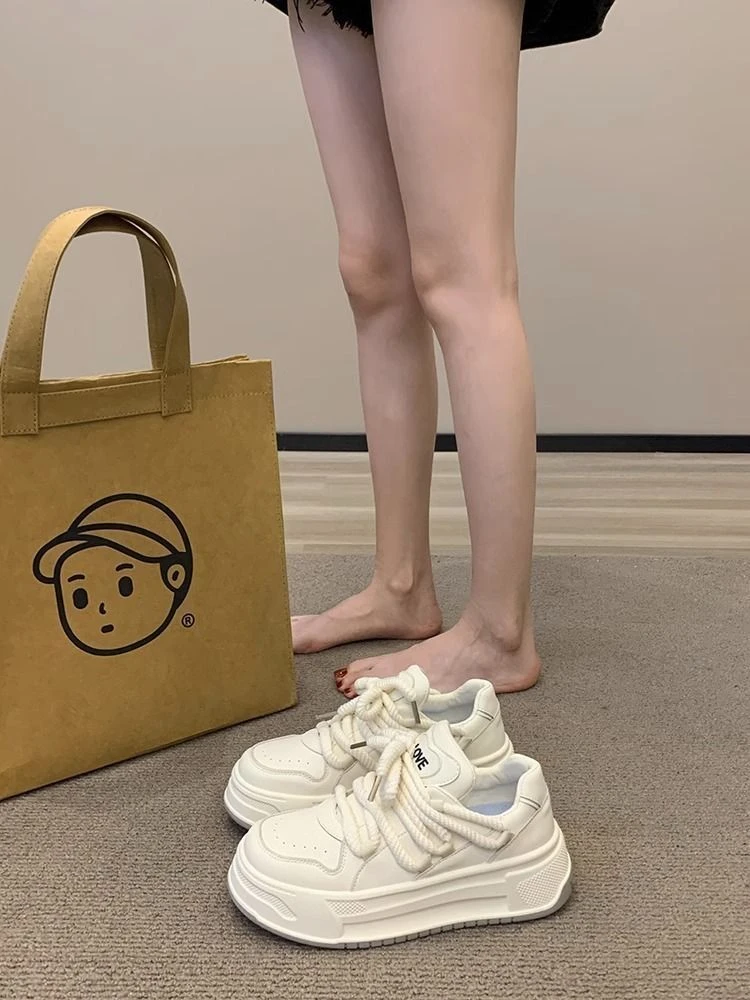 厚底小白鞋女鞋2023年新款秋季秋款小众高级感面包鞋运动板鞋子女