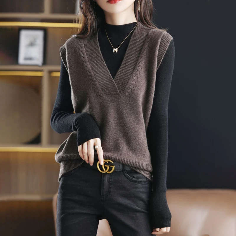 毛衣马甲女背心2024春装新款毛线外搭马夹针织衫早春叠穿坎肩上衣