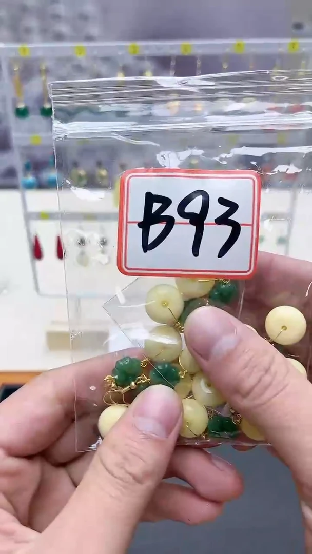 【闪购商品】水晶耳饰未镶嵌B93