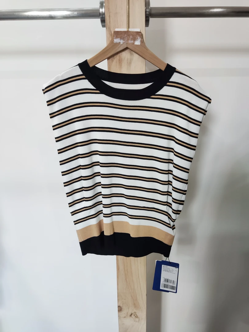 4862-亚美新款无袖外穿短款背心条纹针织打底衫t恤