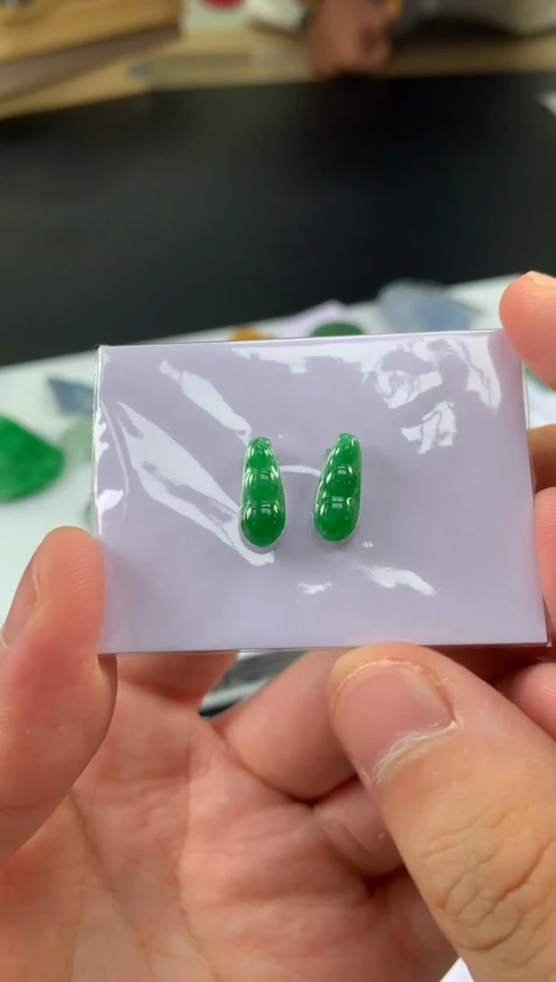 【闪购商品】定制翡翠未镶嵌翡翠