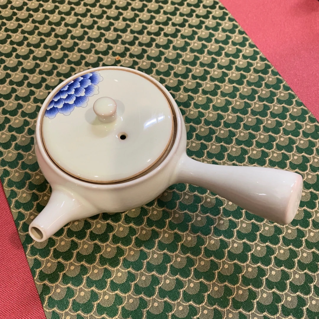 山海山侧把壶一只(超级福袋)