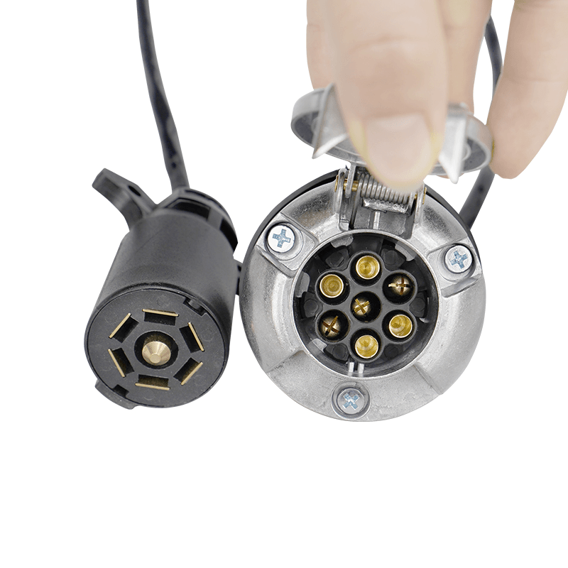 美式转欧式转换头房车尾灯信号插座欧规7针13针美规7互转拖车配件