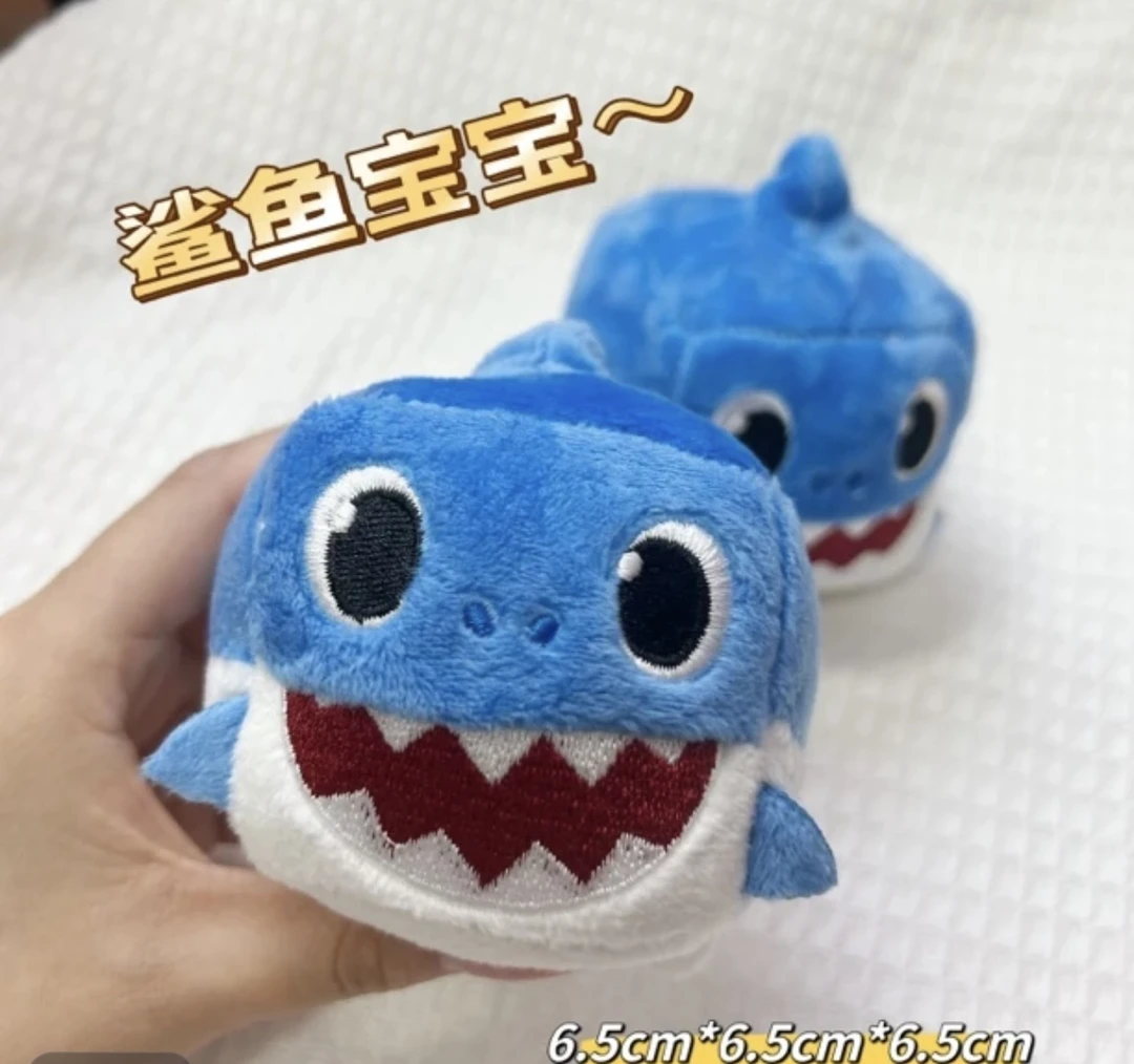 蓝色鲨鱼宝宝发声宠物玩具比熊泰迪博美雪纳瑞萨摩柯基柴犬金毛