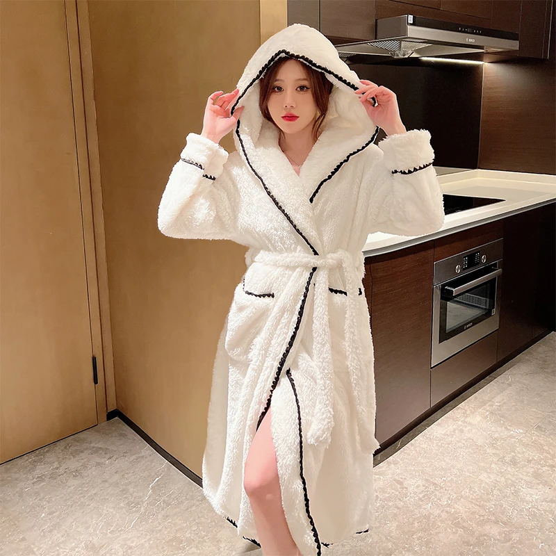 【白雪精灵】加长加厚长款大码睡衣睡袍浴袍睡衣法兰绒保暖家居