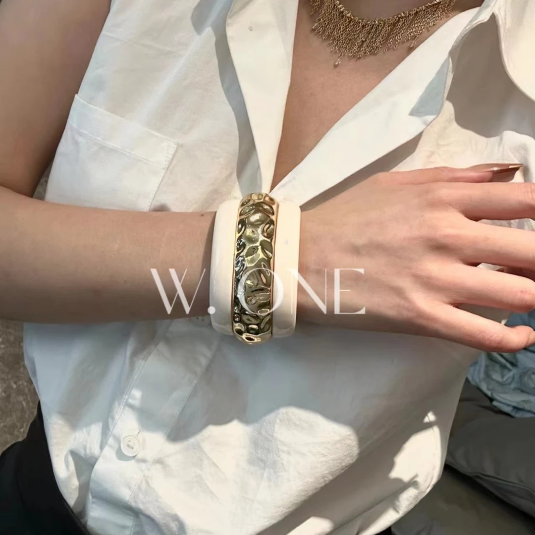 铜合金树脂手镯 【W. ONE】法式小众锤纹手镯珐琅釉宽版设计感时尚