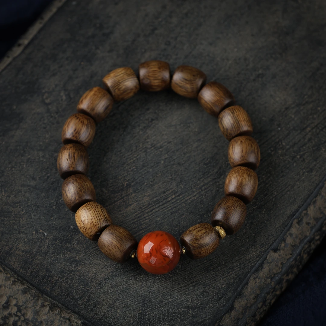 【18K】七香文创-香港昆仑梅格1.2桶形珠单圈搭配南红设计款KUN