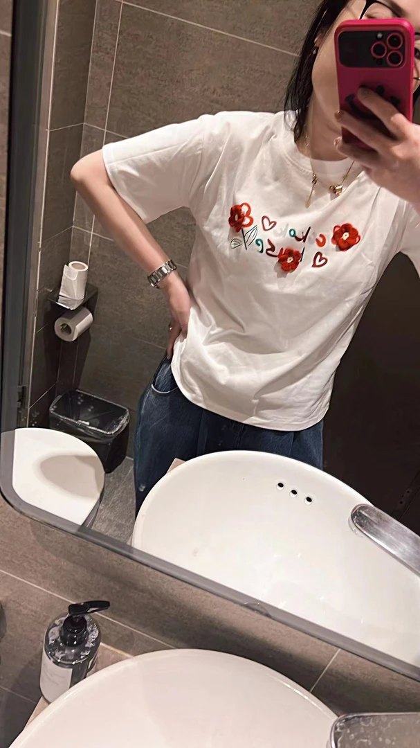 立体小花白色短袖