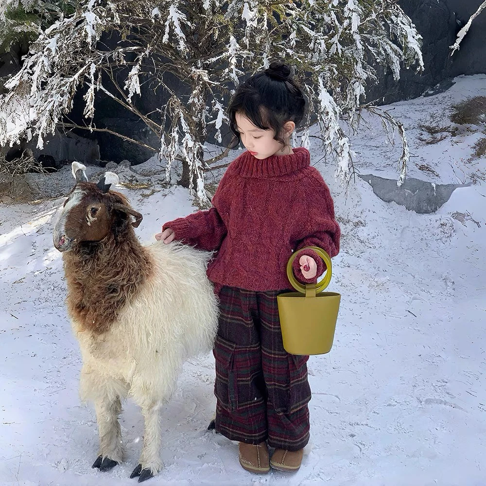 未未家 冬季儿童女童洋气圣诞新年红色套头毛衣上衣+红格长裤加绒