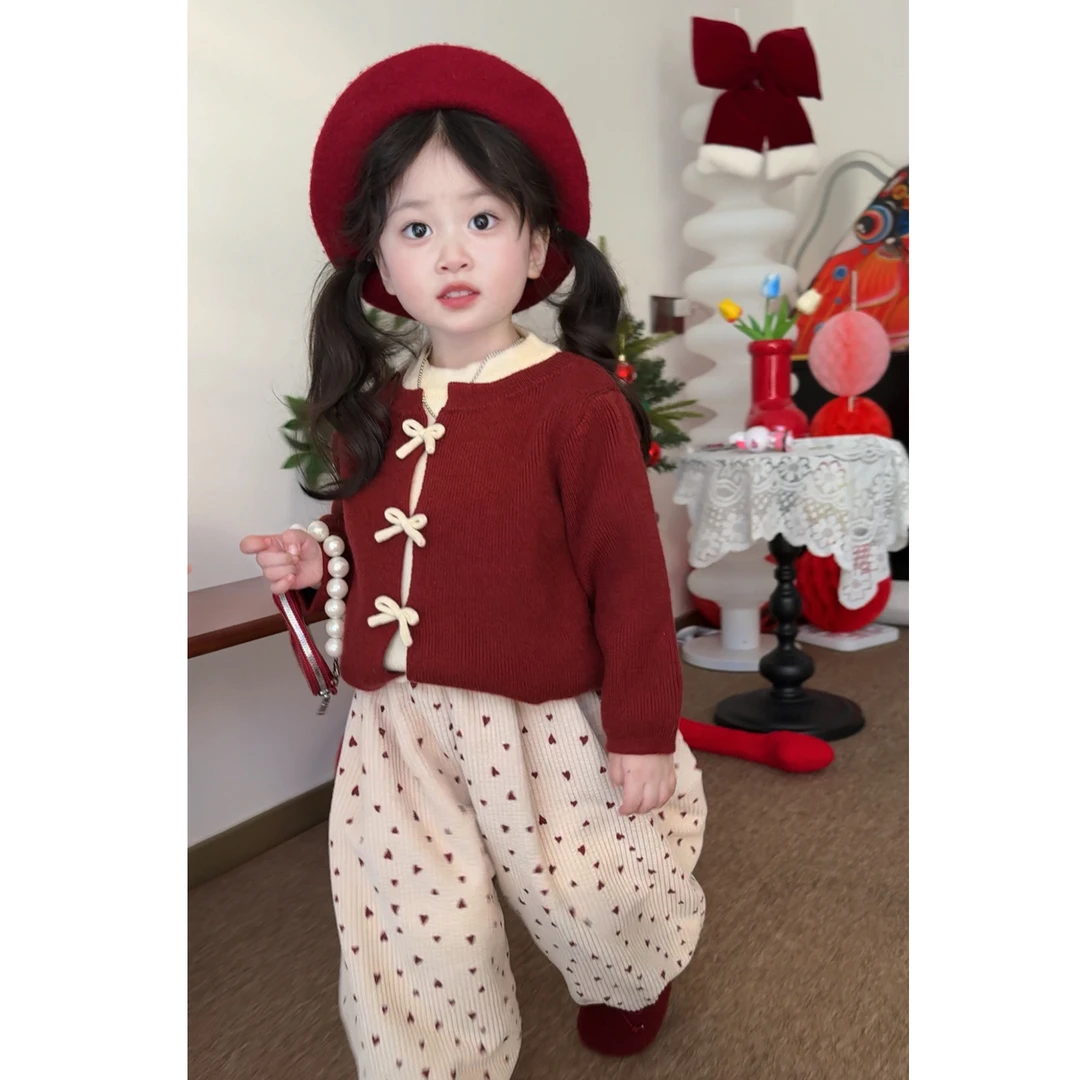 【高爆发、高质量的商品】新红色蝴蝶结毛衣宝宝爱心加绒裤时髦套装