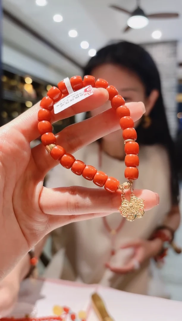 【闪购商品】南红玛瑙手串18K金镶嵌蝴蝶锁南红手串