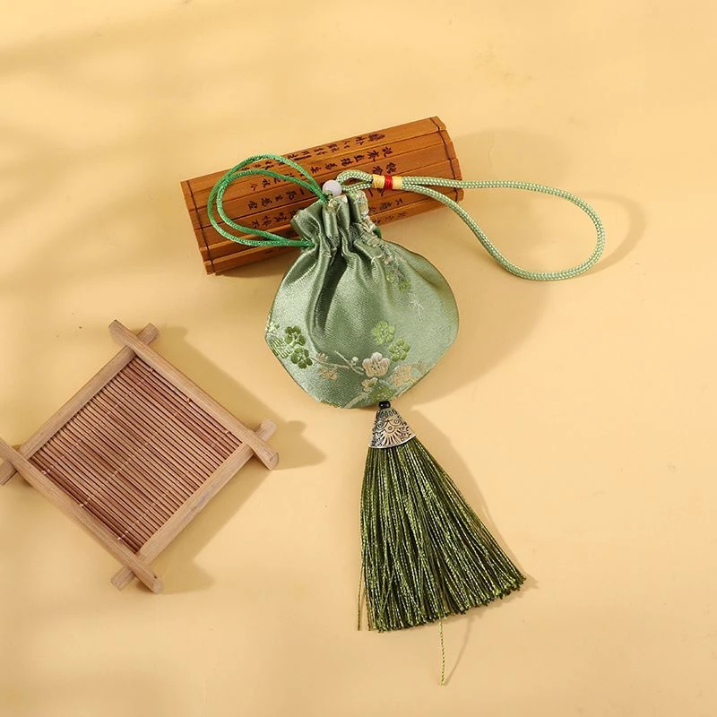 奇楠沉香勾丝香包颜色随机不可选多样性发一个