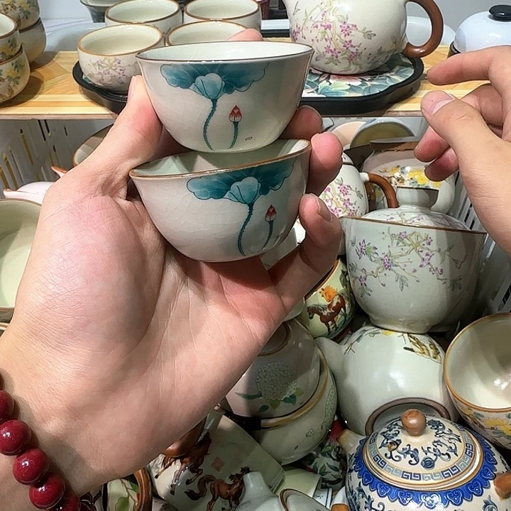 汝窑开片荷花小杯2只