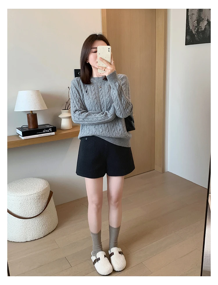 H001-100 绒传奇透气民族风打底衫均码