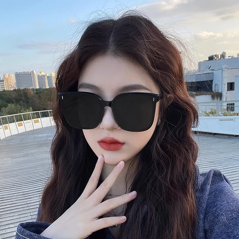 轻简文艺男女款墨镜高级感夏季防晒防紫外线情侣太阳镜出游开车潮