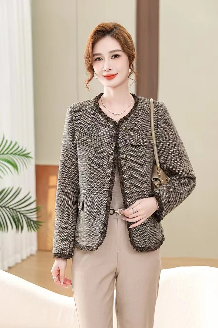 2024新款时尚妈妈春装外套女气质百搭中老年洋气短款春秋显瘦上衣