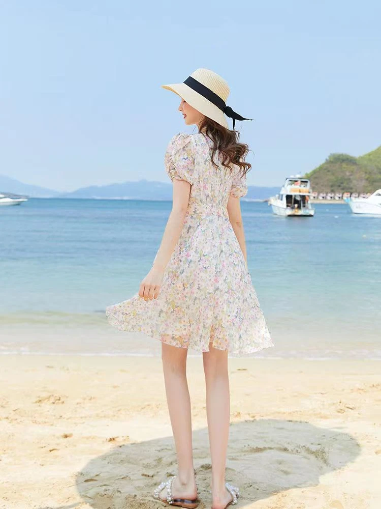 夏季连衣裙碎花裙吊带裙蓬蓬裙子