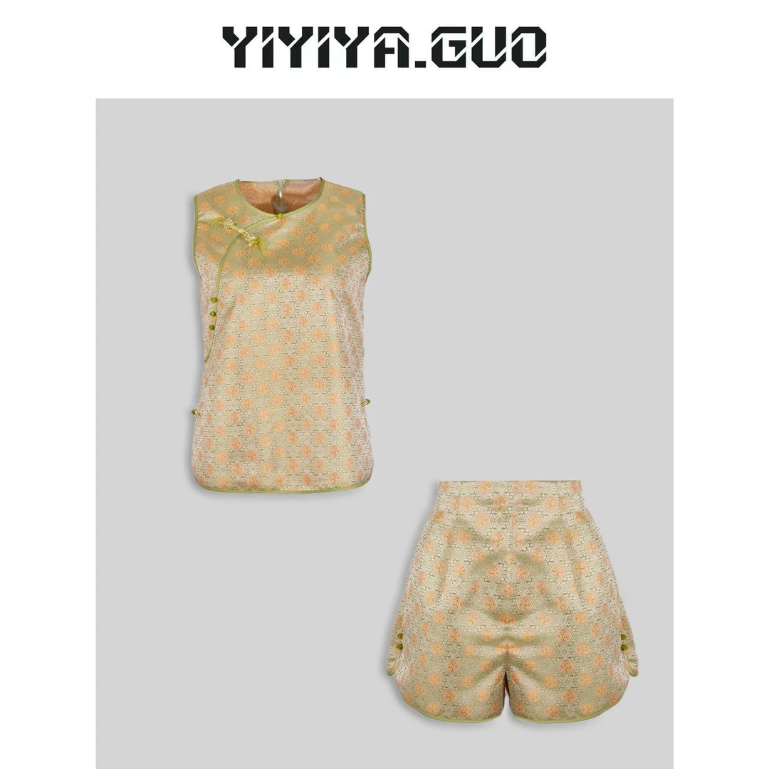 yiyiya.Guo艺艺吖/绿色无袖马甲➕短裤套装20241432